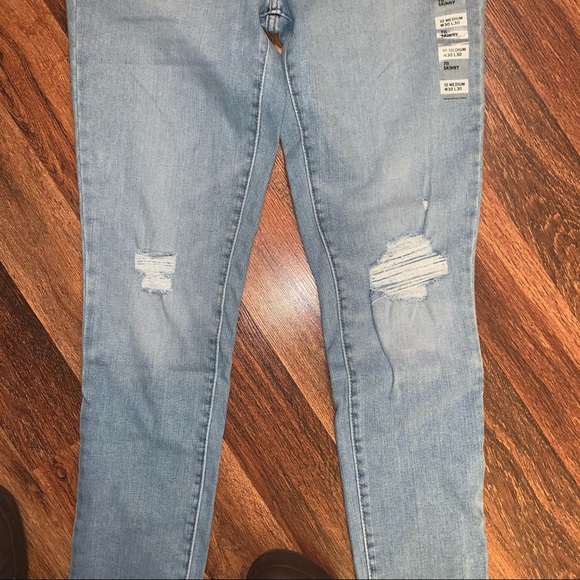 Levi’s 711 Skinny Women’s Jeans Size 10 Distressed - Picture 3 of 7